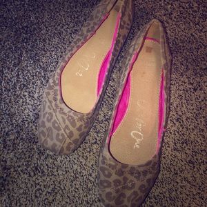 TOMS ballet flats